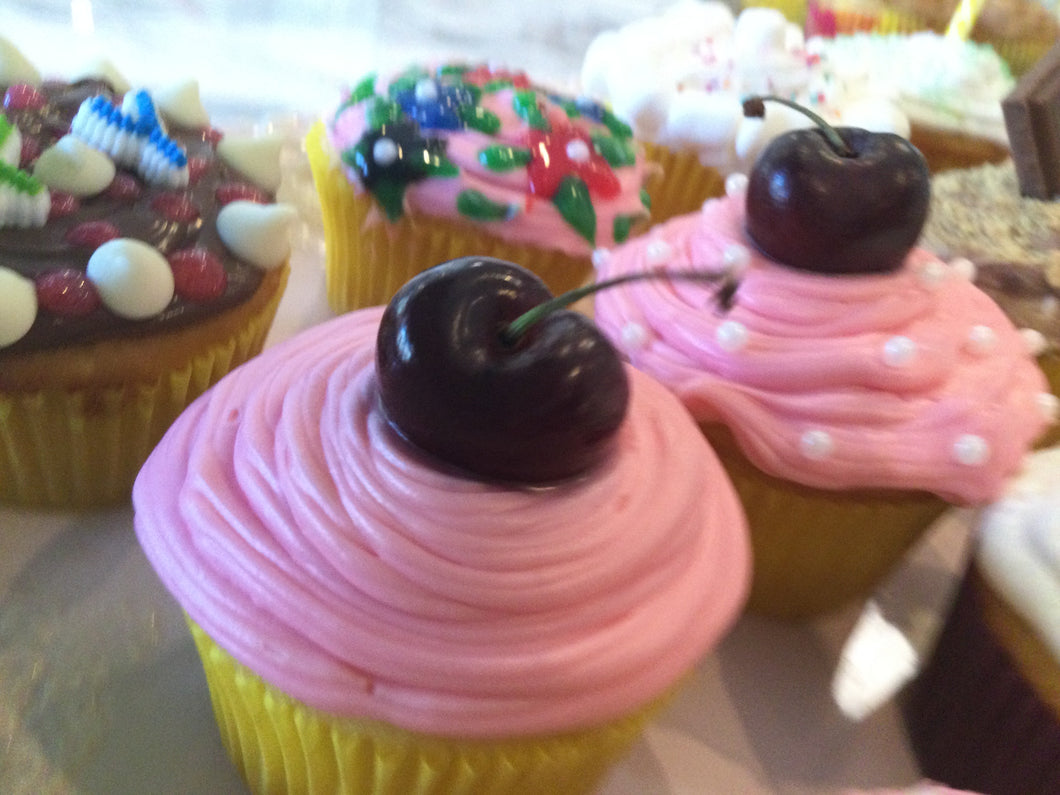 Strawberry Lemondae Cupcakes