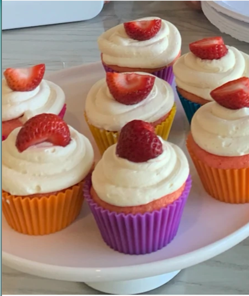Amazing Strawberry Cupcakes!